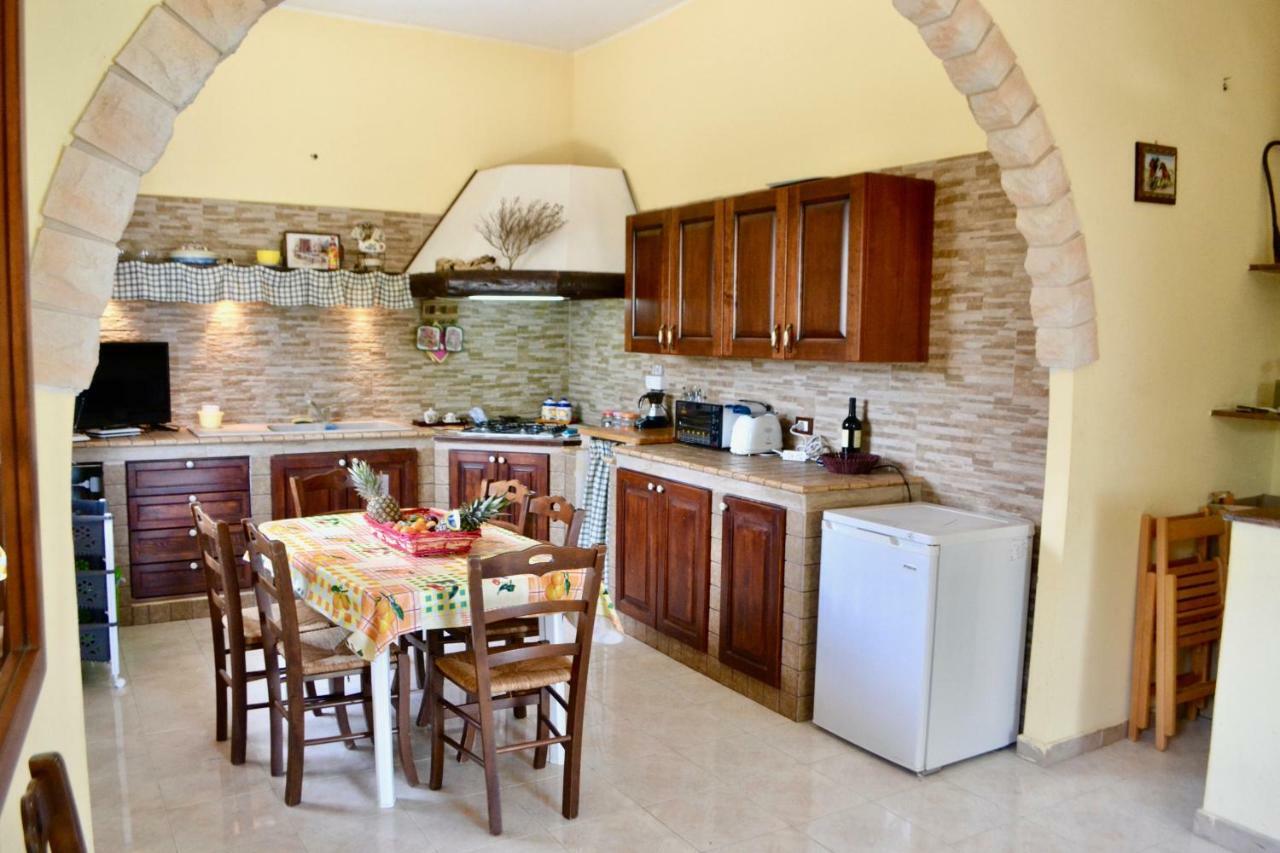 Villa Rosa - Ai Piedi Dell'Etna Бруколі Екстер'єр фото
