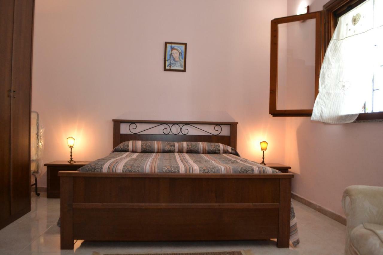 Villa Rosa - Ai Piedi Dell'Etna Бруколі Екстер'єр фото